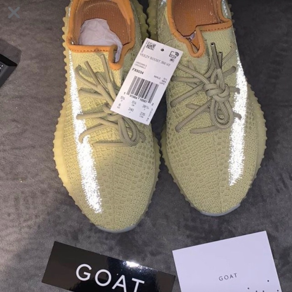 Yeezy marsh yes authentic!!! Size 6 boys